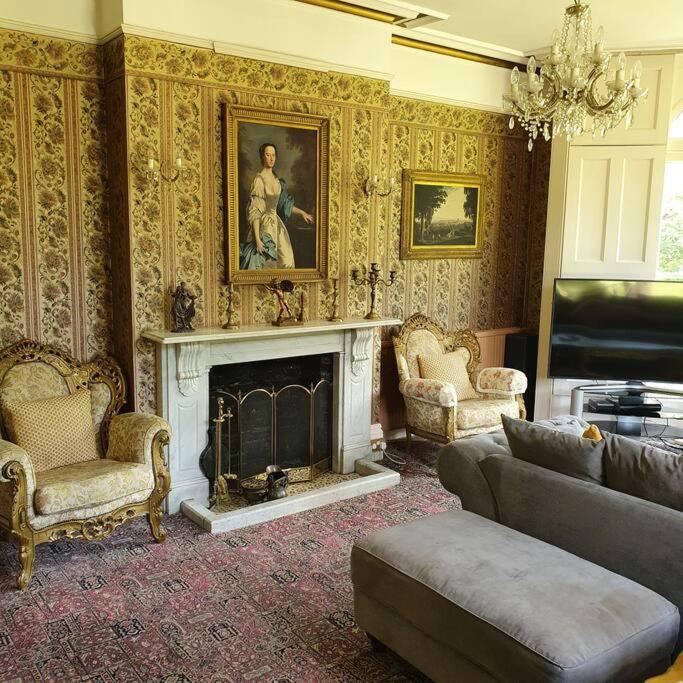 Villa Country Manor House With Indoor Pool And Hot Tub Rochester  Exterior foto