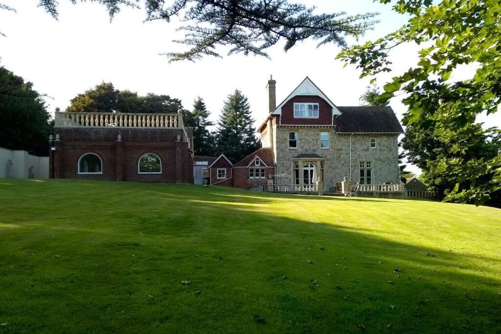 Villa Country Manor House With Indoor Pool And Hot Tub Rochester  Exterior foto